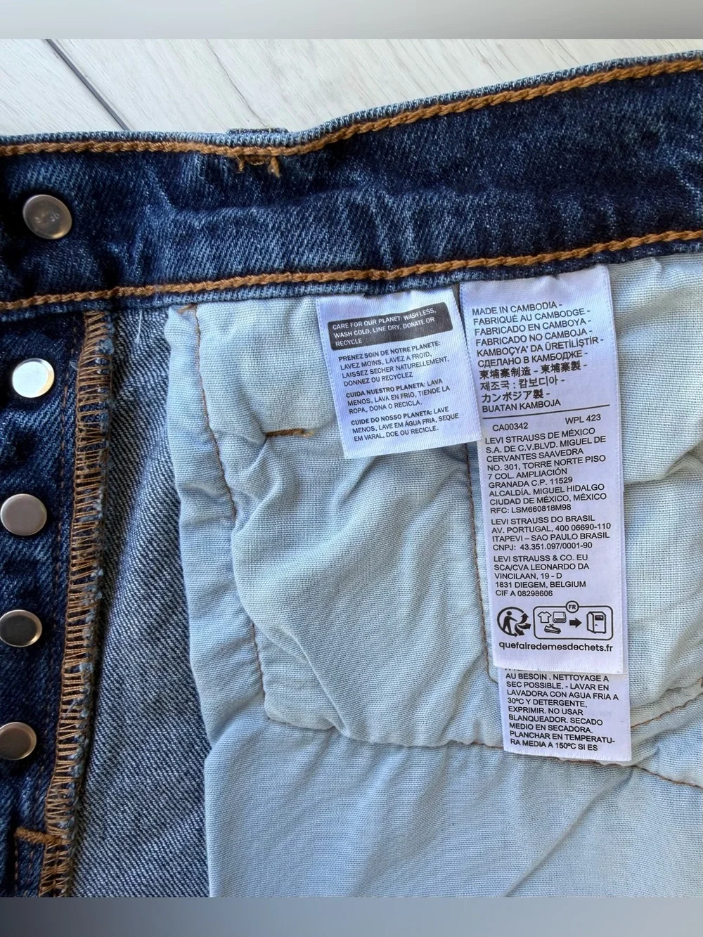 Levi's 501 Button Fly High Rise Dark Blue Indigo Distressed Denim Cutoff Shorts - Picture 9 of 11
